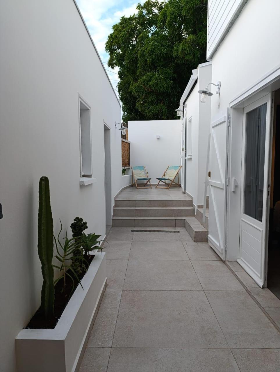 La Kaz Banian Otel Saint Pierre Dış mekan fotoğraf
